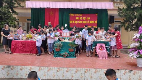 Trường Tiểu học ĐồngThanh long trọng tổ chức: “Ngày hội đọc sách - Chủ đề: Đọc sách trong kỷ nguyên số”.